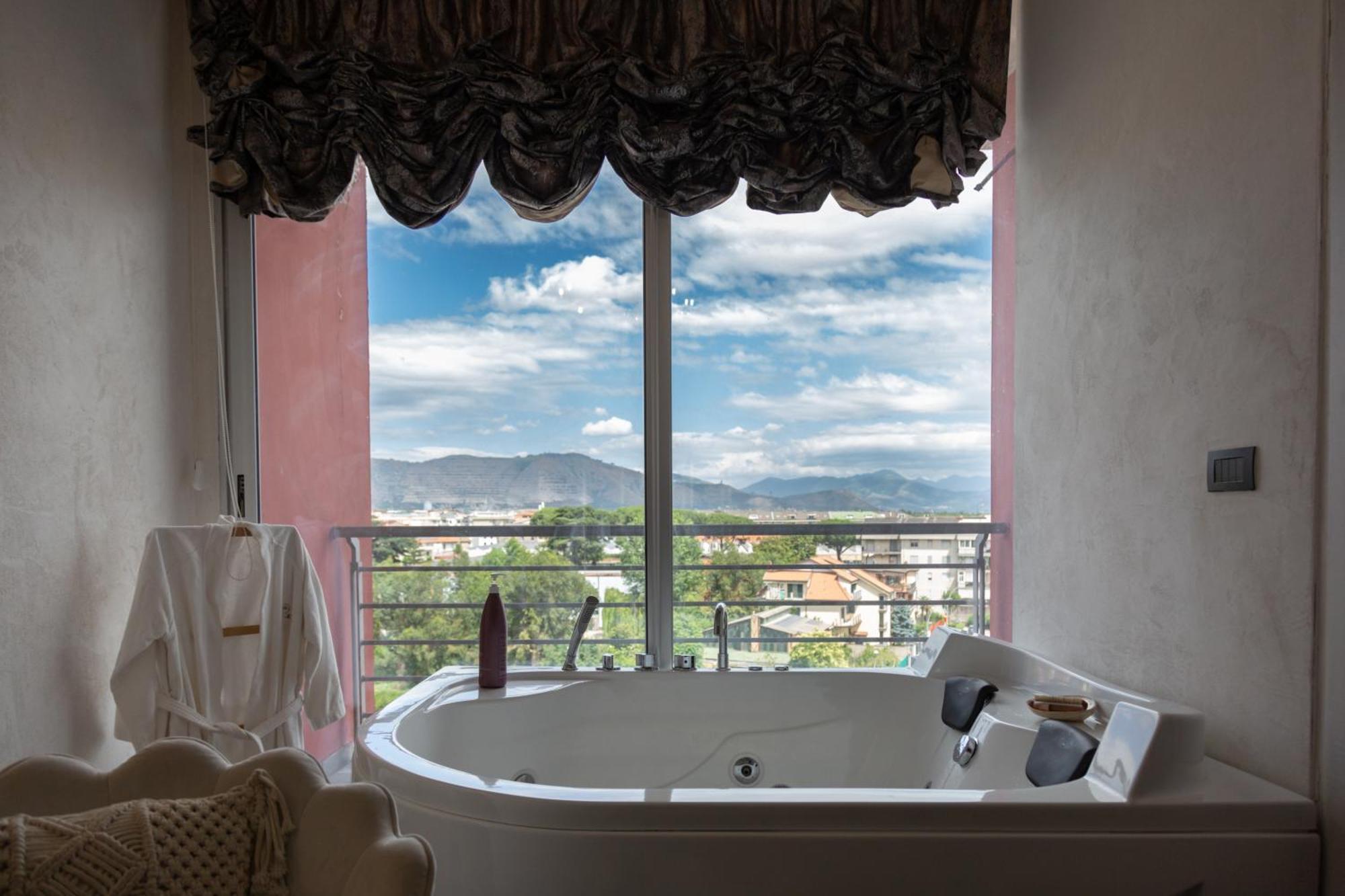 Femme Noir Luxury Spa Experience San Nicola La Strada Exteriér fotografie