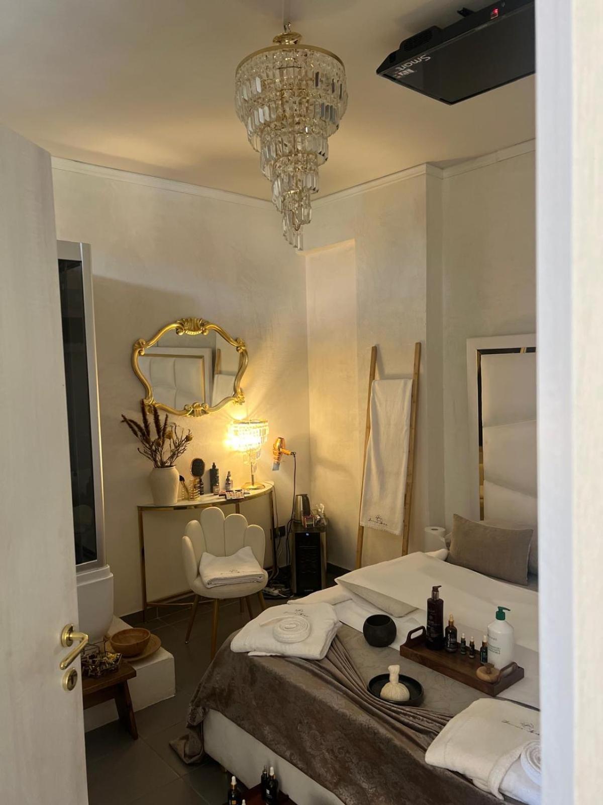 Femme Noir Luxury Spa Experience San Nicola La Strada Exteriér fotografie